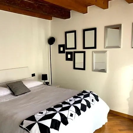 House A Lägenhet