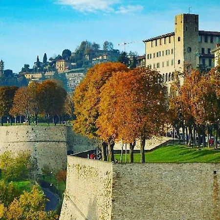 House A Lägenhet Bergamo